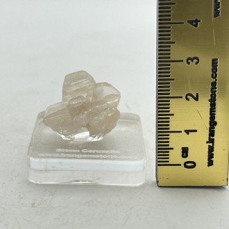 سنگ سروزیت Cerussite سرب سفید