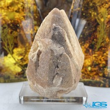 سنگ کوارتز Quartz در کوهی طبیعی کلیکسیونی