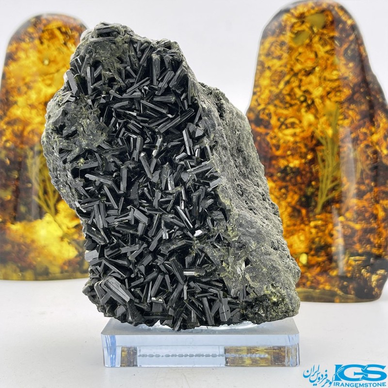 سنگ اپیدت Epidote اپیدوت تفرش مشکی
