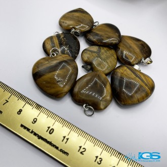 گردنبند سنگ چشم ببر ماداگاسکار  تراش قلب بدون بند Tiger Eye