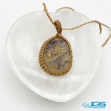 گردنبند سنگ فلوریت بنفش بافت مکرومه فلئوریت Fluorite