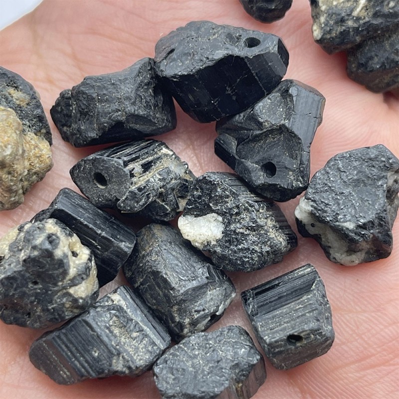 گردنبند سنگ تورمالین سیاه راف Tourmaline بدون زنجیر و بند