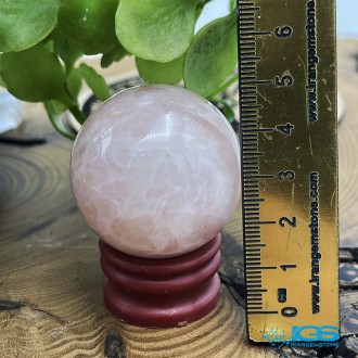 سنگ رزکوارتز گوی درمانی و ماساژ  rose quartz