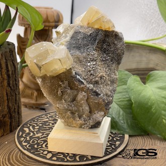 سنگ فلوریت زرد بلور کلکسیونی fluorite