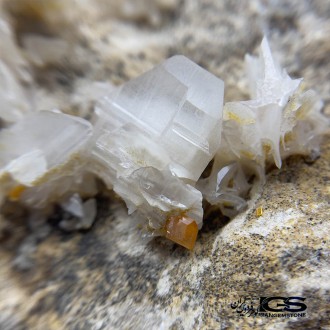 سنگ کریستال سروزیت  راف Cerussite پاکساز قوی انرژی