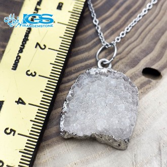 گردنبند سنگ کریستال کوارتز Crystal Quartz درنجف طبیعی