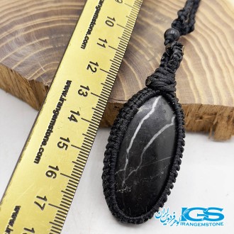 گردنبند سنگ اونیکس عقیق سیاه بافت مکرومه