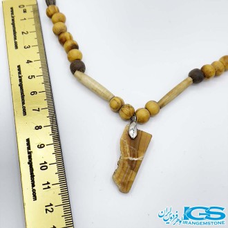 گردنبند سنگ چشم ببر با چوب درخت صندل