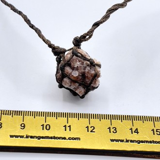 گردنبند سنگ آنالسیم قرمز بلور آنالیسم مکرومه بافی