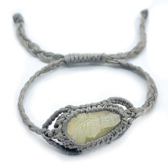 دستبند عقیق سفید  تراش راهب  مکرومه بافی