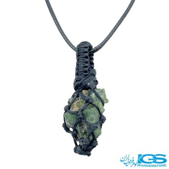 گردنبند سنگ تورمالین سبز مکرومه بافی