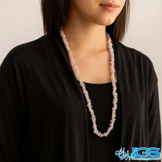 گردنبند رزکوارتز راف چیپسی اصل | انرژی‌بخش و آرامش‌دهنده با زیبایی طبیعی