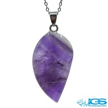 گردنبند سنگ آمیتیست طرح برگ – نماد آرامش و محافظت