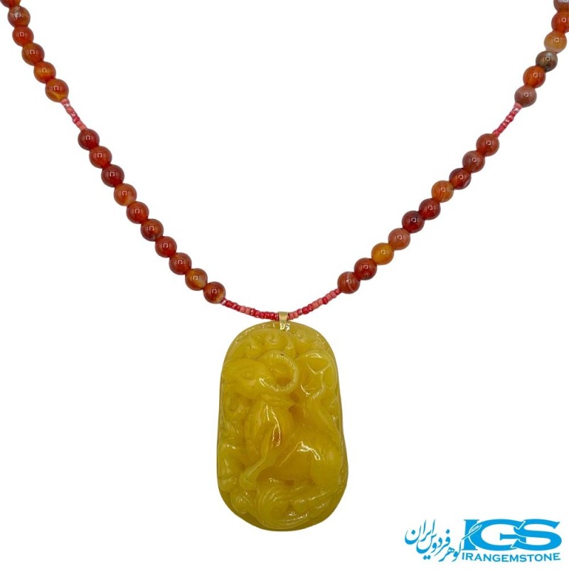 گردنبند سنگ کهربا و عقیق کارنلین نماد قوچ فروردین | جذب انرژی و ثروت
