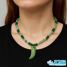 گردنبند آونتورین سبز ویشم خونی شانس و انرژی مثبت