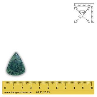 اندازه و ابعاد نگین یشم افغان اصل سبز با خط‌کش سانتی‌متر