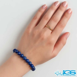 نمای روی دست دستبند لاجورد کشی اصل سنگ آرامش و خرد