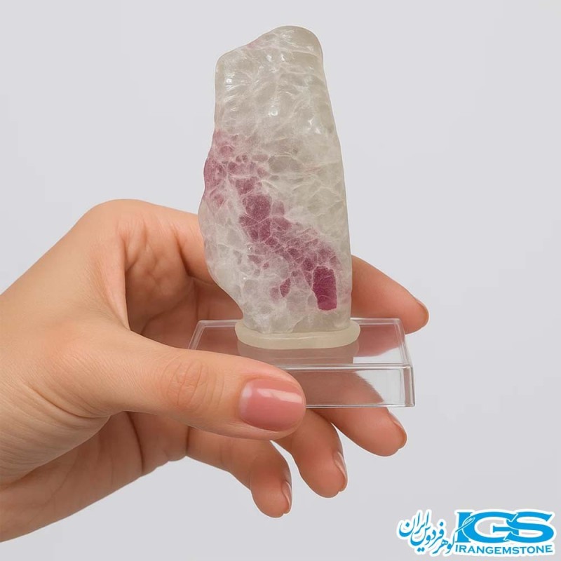 سنگ یاقوت سرخ راف