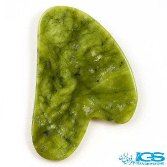 تصویر گواشا سنگ یشم سبز اصل برای ماساژ صورت و جوانسازی پوست