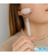 رول کریستال کوارتز بر روی صورت
