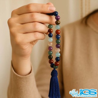 تسبیح سنگی مخصوص متعادل‌سازی انرژی چاکراها بر روی دست