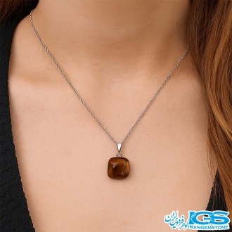گردنبند جاسپر راف بدون زنجیر در گردن مدل