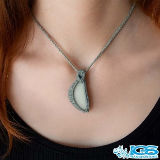 گردنبند سنگ عقیق طبیعی مکرومه بافی | آرامش، رشد و انرژی مثبت