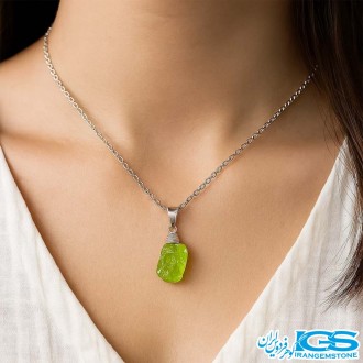 گرنبند زبرجد پریدوت راف گردن مدل خانم