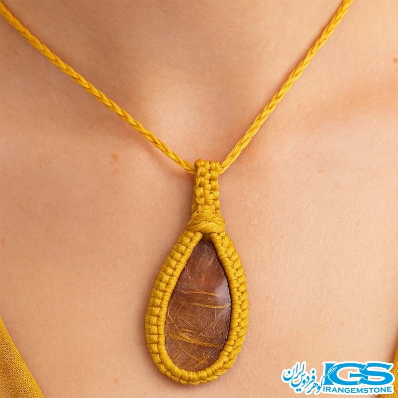 گردنبند سنگ روتایل طلایی مکرومه بافی | جذابیت و انرژی مثبت