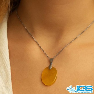گردنبند عقیق زرد شرف الشمس با زنجیر استیل