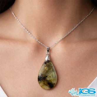 گردنبند لابرادوریت با زنجیر استیل