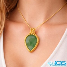 گردنبند یشم سبز مکرومه بافی