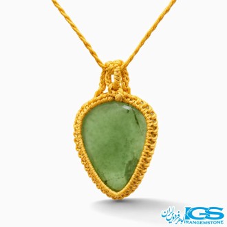 گردنبند یشم سبز مکرومه بافی