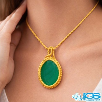 گردنبند عقیق سبز مکرومه بافی