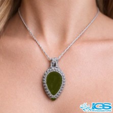 گردنبند یشم سبز مکرومه بافی