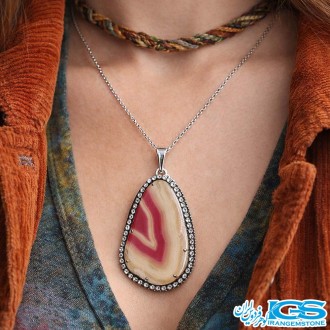 گردنبند عقیق برزیل صورتی بدون زنجیر