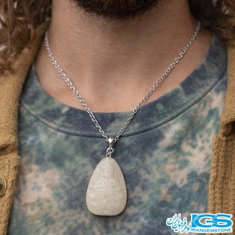 گردنبند عقیق سفید نماد هندی بدون زنجیر