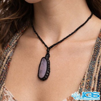 گردنبند سنگ فلوریت بنفش بافت مکرومه