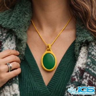 گردنبند عقیق سبز مکرومه بافی