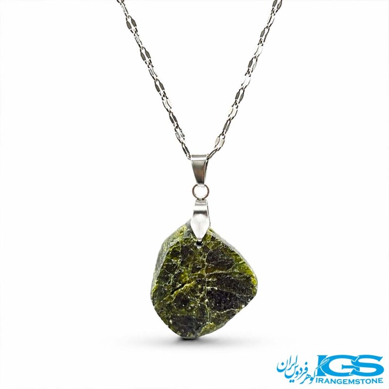 گردنبند گارنت سبز دمانتوئید (بازنجیراستیل)