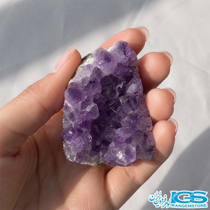 سنگ راف آمیتیست دکوری | زیبایی طبیعی و انرژی‌بخش