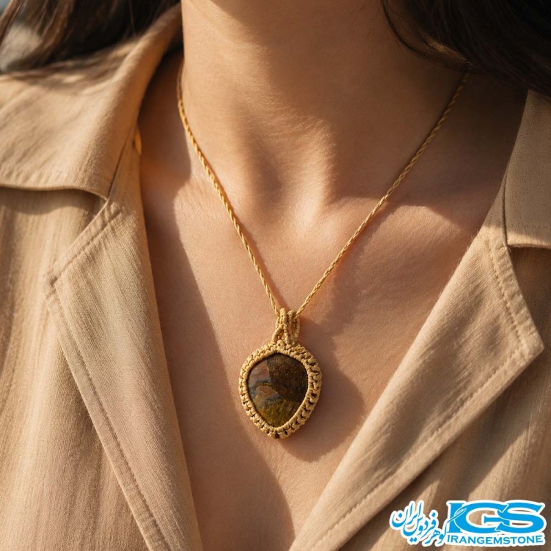 گردنبند چشم ببر اصل مکرومه بافی