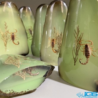 تندیس نماد ماه آبان گوهر شب چراغ سنگ کهربا اصل Amber