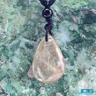 گردنبند سنگ روتیل طلایی با بند بافت مکرومه فری سایز کوارتز روتایل rutile quartz